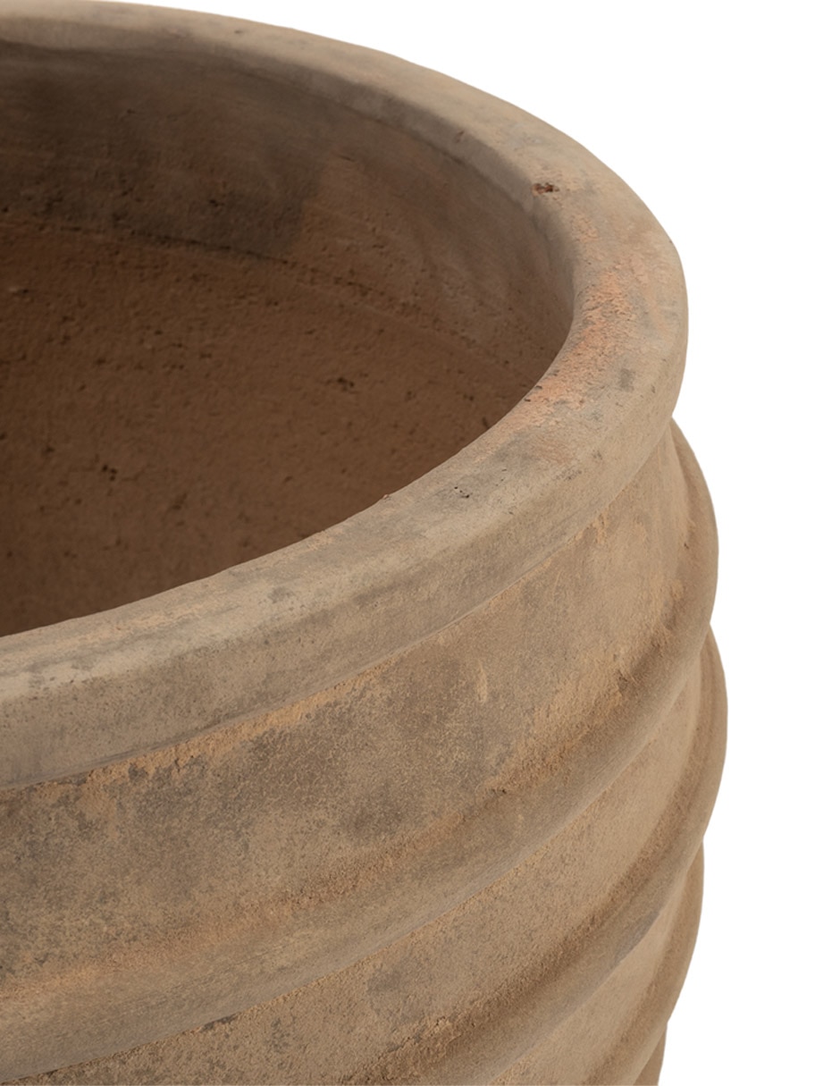 Maceta clara de terracota 4
