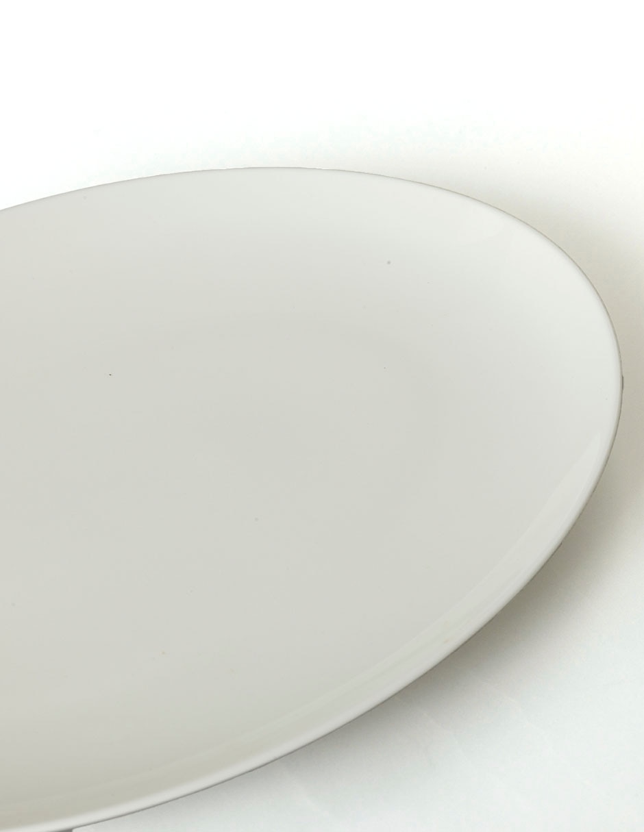 Plato base Esencial de porcelana 4