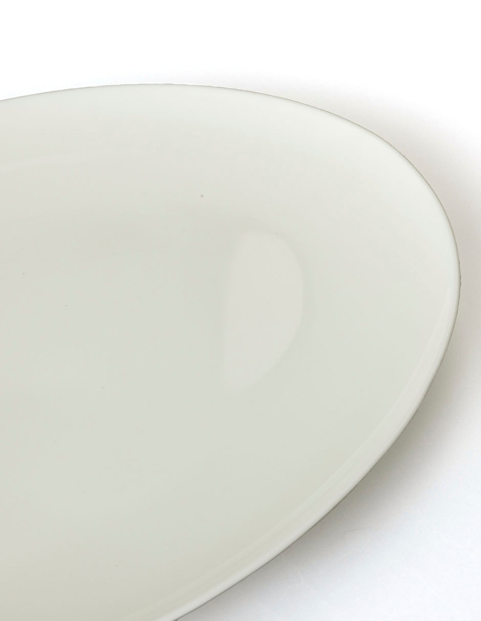 Plato base Esencial de porcelana 4